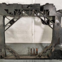 123870207-813497b6-1615-400e-96f7-2a21552640c1-Piece-Armature-avant-Masque-avant-752100007R-RENAULT-SCENIC-3-PHASE-1-1fcb1e4efd3b18769be63df50a27fad570faa2ce0e58e0c170a74511b55a1f3b_m.jpg