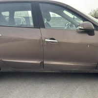 Vehicule-RENAULT-SCENIC%25203%2520PHASE%25201-2010-0582528f6839cf02720adf6c19d400bcad27f779c707a49fbb75cc97293fdd31_m.jpg