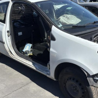 Vehicule-RENAULT-CLIO%25203%2520PHASE%25202-2011-3b6aade02ccef3729d5f918ff23b1a96657e0a5c4f77727e4fa9d3551a238a15_m.jpg
