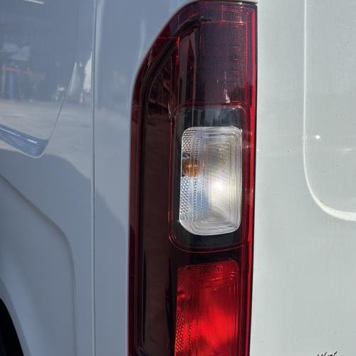 Feu arriere principal gauche (feux)