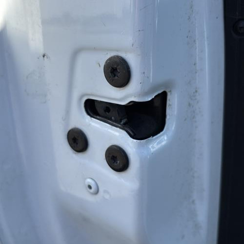 Fermeture centralisee avant gauche