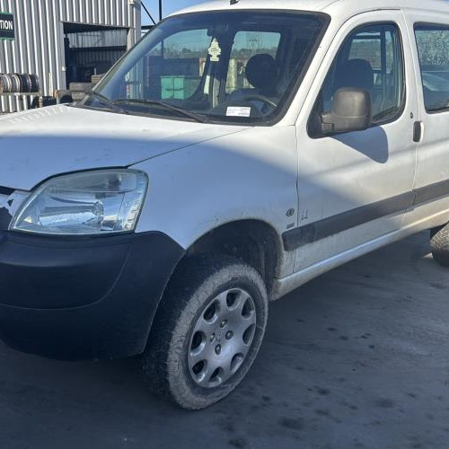 Vehicule-PEUGEOT-PARTNER%25201%2520PHASE%25202-2004-4a98eba4c44ac9521f07aacd9bf0494b469b31a239c8bd417437be8da2cdb765_m.jpg