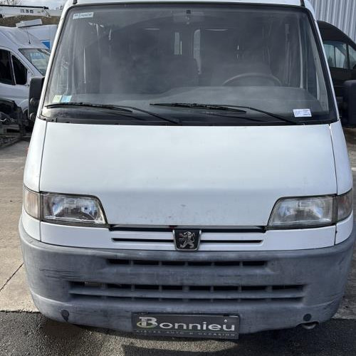 Vitre porte coffre gauche