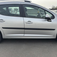 Vehicule-PEUGEOT-207%2520PHASE%25202%2520BREAK-2010-3f4f27f8ce2581a9450e77c23aa9b866c5df3a84d1ea9d8a608f7c1fcb24affb_m.jpg