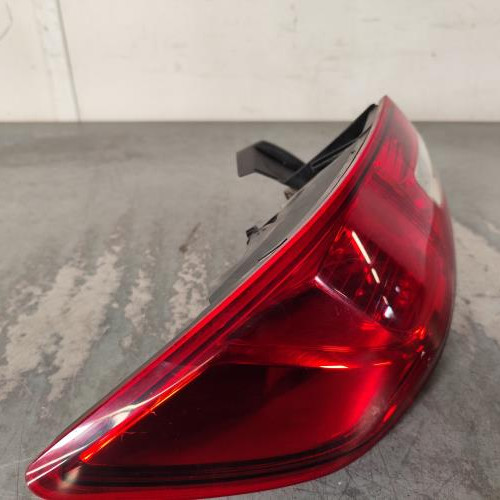 Feu arriere principal gauche (feux)