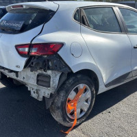 Vehicule-RENAULT-CLIO%25204%2520PHASE%25201-2014-89d97cdbf26dd8fc0d4ca647fb5ef95ea1c78706522af24383595db8e6e062a4_m.jpg