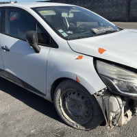 Vehicule-RENAULT-CLIO%25204%2520PHASE%25201-2014-84759fce9460e52ef382b5d3a4a47d57f79e43ba32a2a16fd836fa0a880aaf55_m.jpg