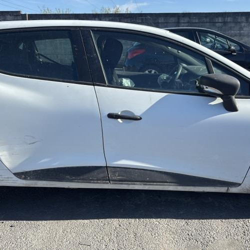 Vehicule-RENAULT-CLIO%25204%2520PHASE%25201-2014-6a9bd2f693ceacd23793b10a1aa8ba2fadd8e61b5383b1ac2fe694ded1140501_m.jpg