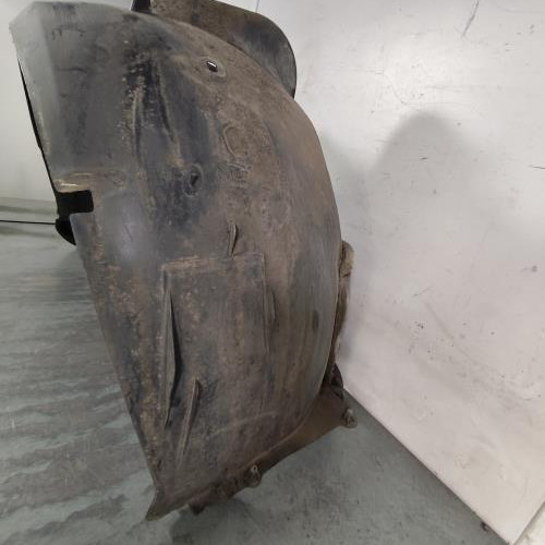 Pare boue avant droit