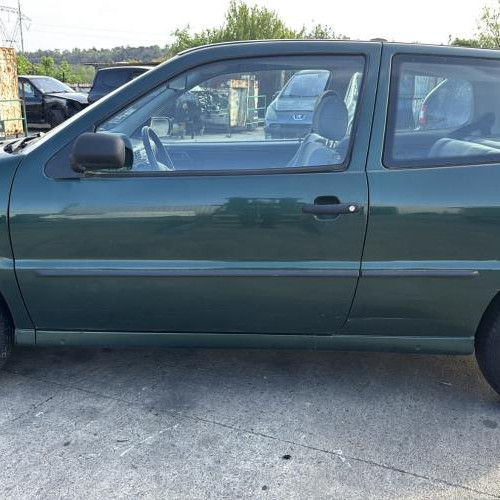 Vehicule-VOLKSWAGEN-POLO%25203%2520PHASE%25201-1998-65487d67572f71f07f8db712db265dc6fef535f464d73584727f053f36e1f1e0_m.jpg