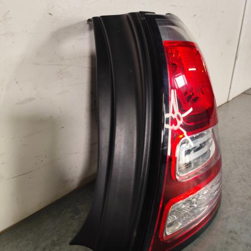 Feu arriere principal droit (feux)