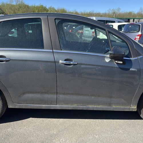 Vehicule-CITROEN-C3%25202%2520PHASE%25202-2016-3863b8f4ae53430146923fb7e47e47417c28675d49bd5467993ee7bfad77a041_m.jpg