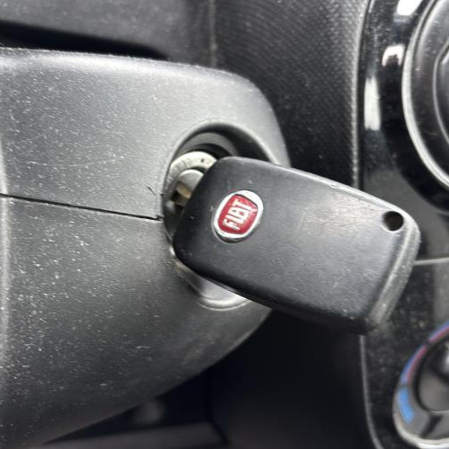Vehicule-FIAT-QUBO%2520FIORINO-2013-10c4032756bf8d308eb424705a1163e910e648967c82770379f07dd3918617e1_m.jpg