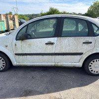 Vehicle-CITROEN-C3%25201%2520PHASE%25201-2005-17a96e9e22ec0f67dec8e705398dc8330fc1aca47cce67f95fbfcc681087f26e_m.jpg