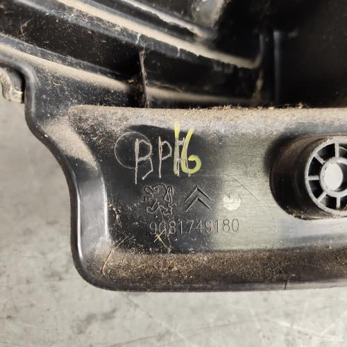 Feu arriere principal droit (feux)