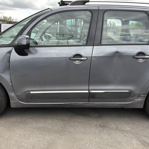Vehicule-CITROEN-C3%2520PICASSO%2520PHASE%25201-2011-0968b3e9ba1f408c2e3a459d040f35d598e73c7bc7a347f222a9cf5b02803334_m.jpg
