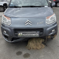 Vehicule-CITROEN-C3%2520PICASSO%2520PHASE%25201-2011-9b78221c0c1ba26558d1e7bd6e50413b75fbcd6590836a5821cfd98f0f28b802_m.jpg