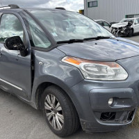 Vehicule-CITROEN-C3%2520PICASSO%2520PHASE%25201-2011-d093e18ff754e3c1ac97f1eb8279c370f5ffa7b8c4bcbdb7972b9fc51bd01471_m.jpg