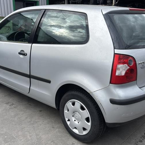 Vehicule-VOLKSWAGEN-POLO%25204%2520PHASE%25201-2004-07b90f87ba5611ee2a7f15050d04789d01c7aaf9f59c020c2d0d54cba6964283_m.jpg