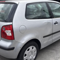 Vehicule-VOLKSWAGEN-POLO%25204%2520PHASE%25201-2004-ad9bf77dfc6c314e3a2ef279b66f851d0cb95ae4e61045b758c828139d52c75d_m.jpg