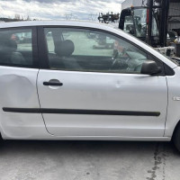 Vehicule-VOLKSWAGEN-POLO%25204%2520PHASE%25201-2004-fb2c5276097a9343e7f0702aaf870f74e763cbc981c749d300939e778491d5c1_m.jpg