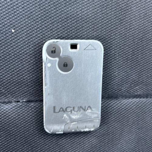 Vehicule-RENAULT-LAGUNA%25202%2520PHASE%25201-2001-51255bf53681cd8a5d3ee26b071a059829373c36e9637c018bca83c6dd3d85f3_m.jpg