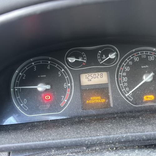 Vehicule-RENAULT-LAGUNA%25202%2520PHASE%25201-2001-04e9df8c8f210867b78451d0c45269db8411dfa15a9e11e0b606c53ff999f5d6_m.jpg