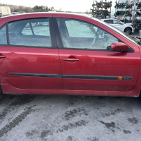 Vehicule-RENAULT-LAGUNA%25202%2520PHASE%25201-2001-1a522b953f77b1406f878bab16f49124f41251e36f39a0e99442c8751ed64e97_m.jpg