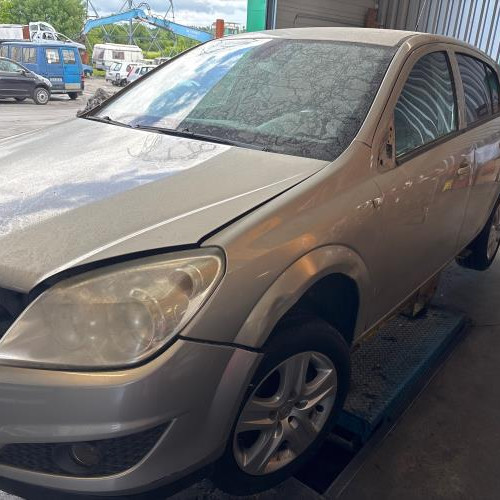 Vehicle-OPEL-ASTRA%2520H%2520PHASE%25202-2009-f785fc10104ec2d02b4e76b764734c222aced5619819c555415124b915c754a1_m.jpg