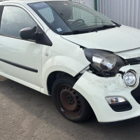 Vehicule-RENAULT-TWINGO%25202%2520PHASE%25202-2014-06e6215748b1278a69b6e1d591f8a7ebd166609ab57e8df7271e1a685d0c17fe_m.jpg