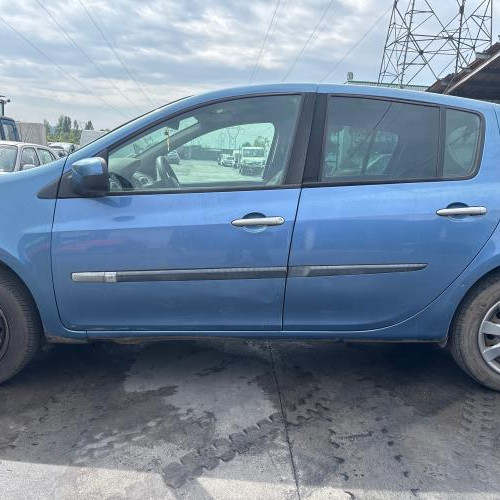 Vehicle-RENAULT-CLIO%25203%2520PHASE%25202-2010-05e7957d1acc347e4b9a30b5b159232bb9c5dd9fa3df7df62ade6fec9c4ca89d_m.jpg