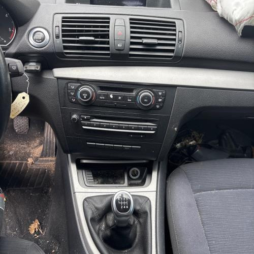 15589449-81613e55dd3446eed6371f833c8e1063ef07059e219069ffa4977579277eb913_m.jpg