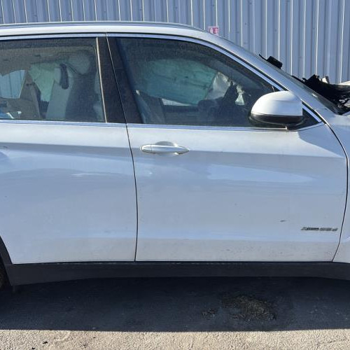 Vehicule-BMW-X5%2520F15-2015-d35e1f2d90f4acabf1f83083bac213c76894ab876506009c7d7066d3fc524b2d_m.jpg