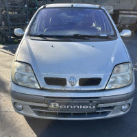 Vehicule-RENAULT-SCENIC-2002-468d376421ab2e80cc393be9babea44c08096a2eb4ed72aeca5bc5af55bc55a6_m.jpg