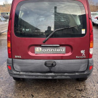 Vehicule-RENAULT-KANGOO%25201%2520PHASE%25202-2004-dca764d6c5467a430a37bea86bbad5cd539c383df8a650a2a513de8c5e64dd8b_m.jpg