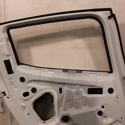 126861361-33378f70-388a-419a-a49c-908da5d24a5a-Piece-126861361-Porte-arriere-gauche-821012089R-RENAULT-CLIO-4-PHASE-2-16i-16V-TURBO-RS-TROPHY-cb799ba238c87fa6c66d3a48db2af6c3e3ee412bdc74c944b61023011516525d_m.JPG
