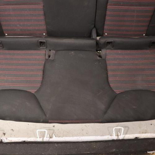 126861803-9e2515c1-2d1d-4331-b45c-afad01841ce0-Piece-126861803-Banquette-arriere-883057789R-RENAULT-CLIO-4-PHASE-2-16i-16V-TURBO-RS-TROPHY-21b9b45036a7ae1d0566cd20cf217ee1446880e7877a94321b9caaebe261c35f_m.JPG
