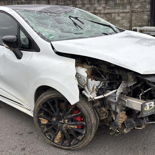 Vehicule-RENAULT-CLIO%25204%2520PHASE%25202-2025-26a0c9ad53d0adfd2a2acb5582fc195a87570efb183ed8c67221a3878ce84ca1_m.jpg