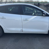 Vehicule-RENAULT-MEGANE%25203%2520PHASE%25203-2014-98a09946b6e62a3692632436895b049ca8ec7f93565db191016404816f0c72b4_m.jpg