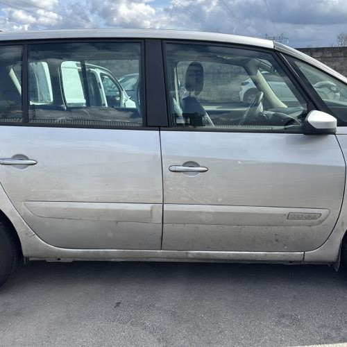 Vehicule-RENAULT-ESPACE%25204%2520PHASE%25202-2009-d609c2045235d841356844049a7653debb8c0b69127b170f5114b627e4d1dddc_m.jpg