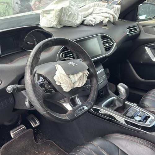 Vehicule-PEUGEOT-308%25202%2520PHASE%25201-2015-a7a59a93f971a1e0743d785109284fa31b0528896f1419af9bc4168b8e61d5e6_m.jpg