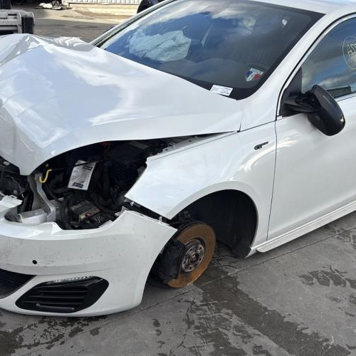 Vehicule-PEUGEOT-308%25202%2520PHASE%25201-2015-378f93853edf662a4c2a97699d68df3ff72669cc06d0bb49ee9a89d7c76b590c_m.jpg