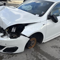 Vehicule-PEUGEOT-308%25202%2520PHASE%25201-2015-378f93853edf662a4c2a97699d68df3ff72669cc06d0bb49ee9a89d7c76b590c_m.jpg