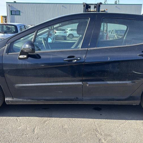 Vehicule-PEUGEOT-308%25201%2520PHASE%25202-2013-58f00b9ec27bd3b08f9ab486e965e52f5791d9e73d26dff7bc1c9004d2c49825_m.jpg
