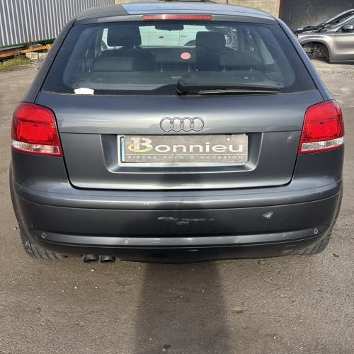 Vehicule-AUDI-A3%25202%2520PHASE%25201-2007-fe27fce4bf055a9d4f6d747b7c8afaeab9c0449c2df3ae87924167d9e9ca4d02_m.jpg