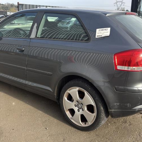Vehicule-AUDI-A3%25202%2520PHASE%25201-2007-d1b9b212876835b691e65b4e184b64c285eb4288a76c1c09f6a0dd790cd1173d_m.jpg