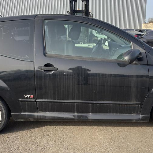 Vehicule-CITROEN-C2%2520PHASE%25201-2006-6499061e98e78af1934f292a9bde5aab940601a48c5f7cf60db684208b5e17a1_m.jpg