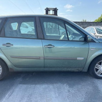 Vehicle-RENAULT-SCENIC%25202%2520PHASE%25201-2003-6255747206a8e34a083715db3b155f7a99ad28773a50cd970119872476537d04_m.jpg