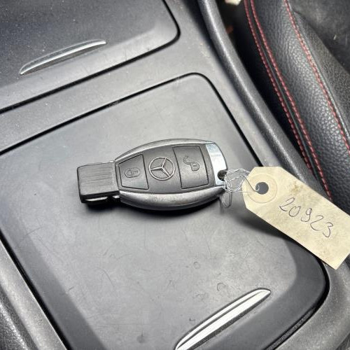 15828344-e49ea44f03c5c082f48400aad5cf18299dedb30f7dd888e604ffff9253183c5b_m.jpg