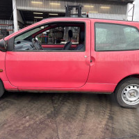 Vehicle-RENAULT-TWINGO%25201%2520PHASE%25201-1995-e57612a00aae8fcca580cb5af93bf90786b85ef10223e8d146ea32f4735c560f_m.jpg